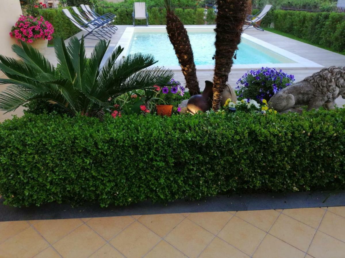 Casa Vacanze Etna Cocus Santa Venerina Exterior foto